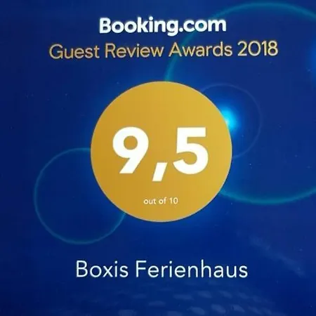 Boxis